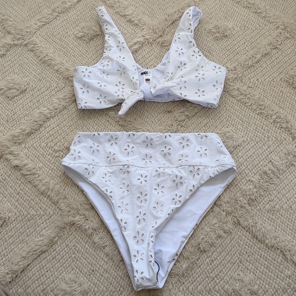 New Beach Riot Bikini Set - Picture 5 of 7